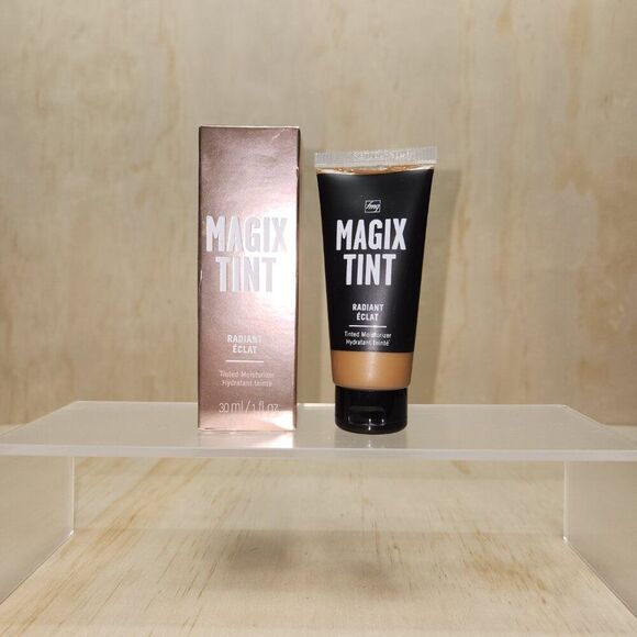 NIB Avon fmg Magix Tint Radiant Tinted Moisturizer 1 fl. oz. - Picture 4 of 9